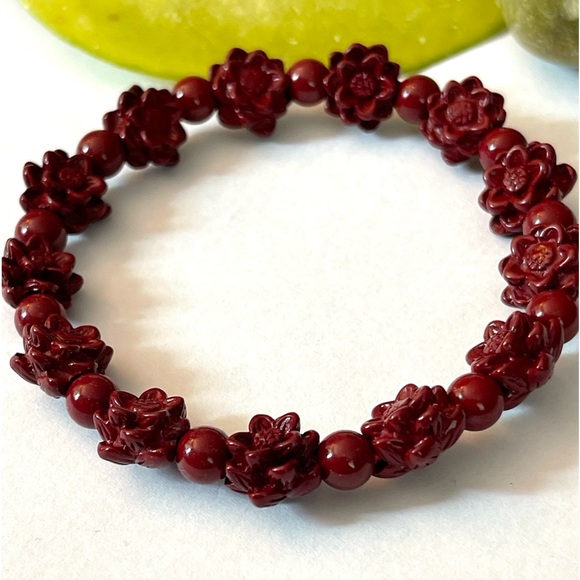 Natural Cinnabar Lotus Flower Bracelet Healing Stone Stretchy Bracelet - Picture 3 of 5